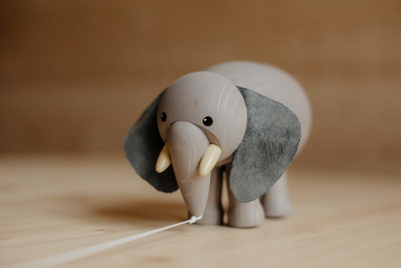 Amazon.co.jp: Werner Spielzeug ヴェルナー工房 [歩く象] からくり